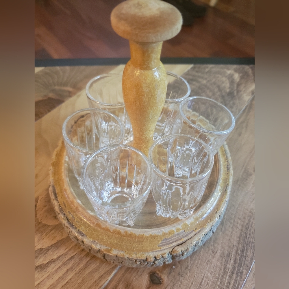 Vintage Wooden Shot Glass Caddy W/ 6 Mini SHOTGLASSES